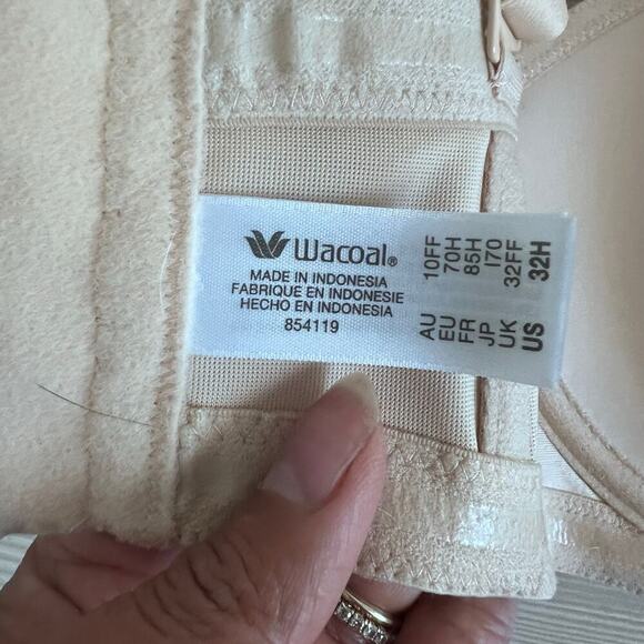 Wacoal 854119 Red Carpet Strapless Underwire Bra 42H Sale Color Convertible NWOT - Picture 4 of 6